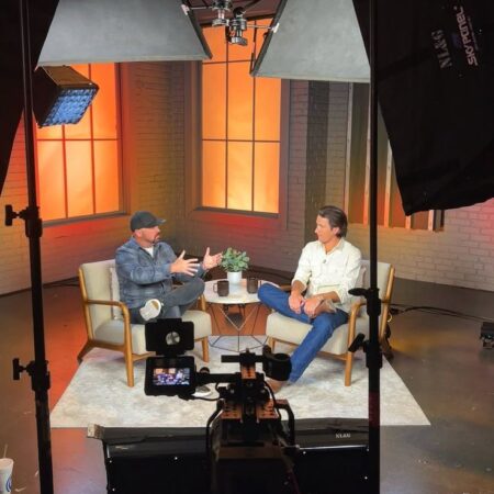 Podcast Guest Pitch Examples That Actually Get You Booked in 2026