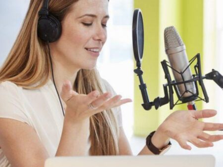 Top Podcast Comedy – 12 Outrageously Funny Shows Every Listener Must Hear